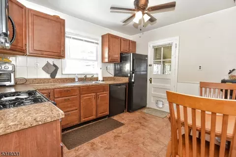111 Monroe St, Wanaque Boro, NJ 07420 photo 4