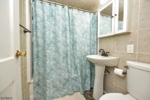 111 Monroe St, Wanaque Boro, NJ 07420 photo 10