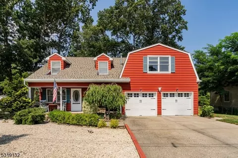 244 N Lakeside Dr, Lacey Twp, NJ 08731