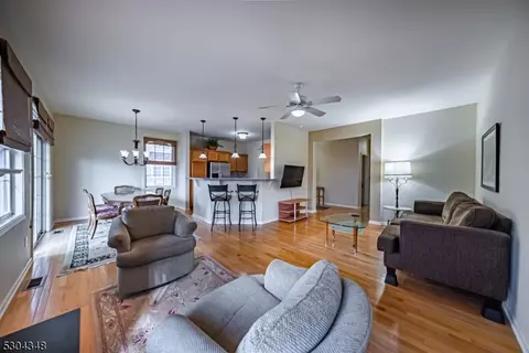 36 Barrister St, Clifton, NJ 07013