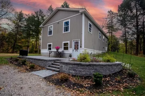 902 Stony Rd, Newton, NJ 07860