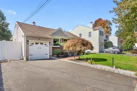 397 Hillside Ave, Springfield, NJ 07081 photo 2
