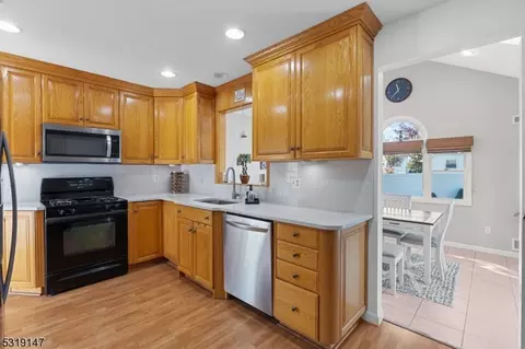 397 Hillside Ave, Springfield, NJ 07081 photo 19