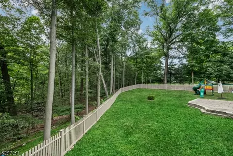 11 Cobblestone Dr, Upper Saddle River, NJ 07458 photo 33