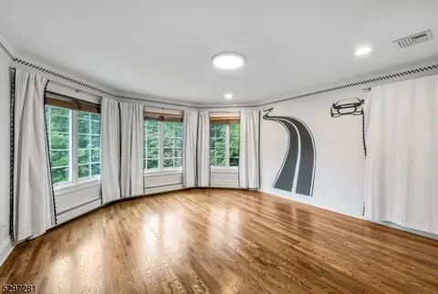 11 Cobblestone Dr, Upper Saddle River, NJ 07458 photo 28