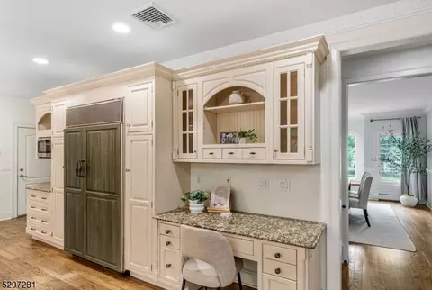 11 Cobblestone Dr, Upper Saddle River, NJ 07458 photo 12