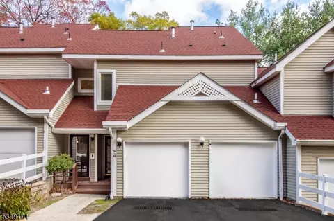 50 Red Oak Ter, Oak Ridge, NJ 07438