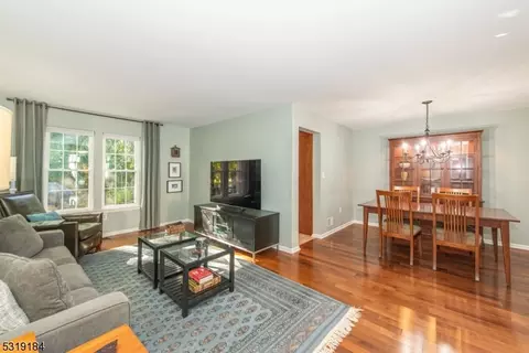 59 Washington Ct, Montville Twp, NJ 07082