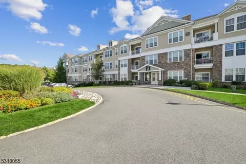 2111 Pierce Ln, Wharton, NJ 07885
