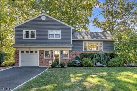 78 Shady Ln, Fanwood, NJ 07023