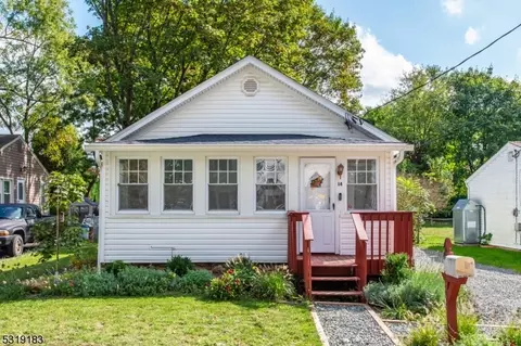 14 Mendes St, Denville, NJ 07834