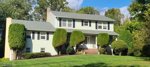 56 Randolph Ave, Randolph, NJ 07869