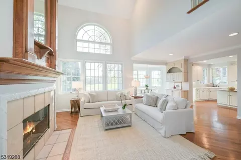 61 Dickinson Rd, Bernards, NJ 07920