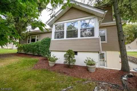 550 Mount Hope Ave, Dover, NJ 07801