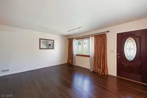 324 Mclean Pl, Hillside, NJ 07205 photo 6