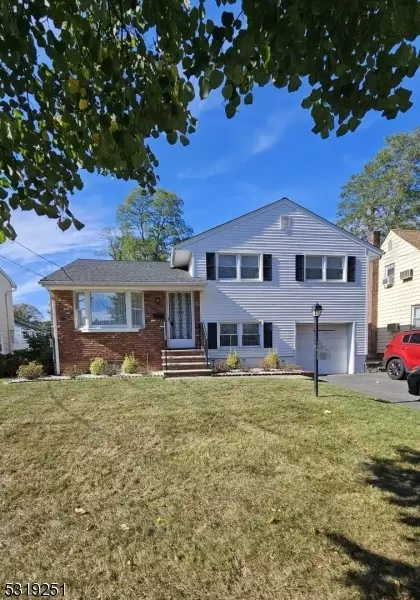 1623 Front St, Scotch Plains, NJ 07076