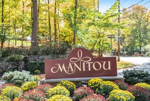 6 Birdseye Cir, Wayne, NJ 07470