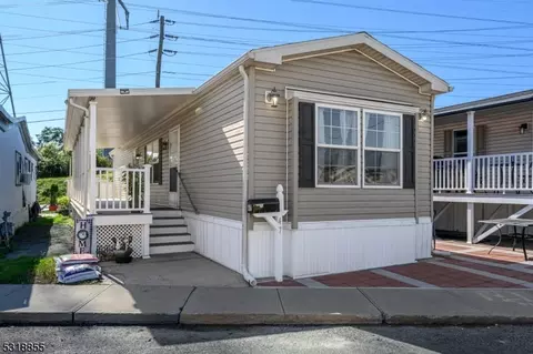 47 Helen Ave, Woodbridge Twp, NJ 07001