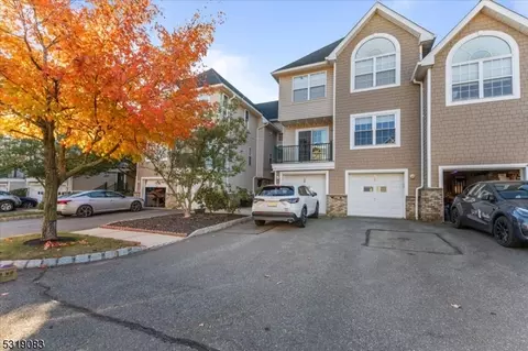 106 Tomahawk Ct, Belle Mead, NJ 08502