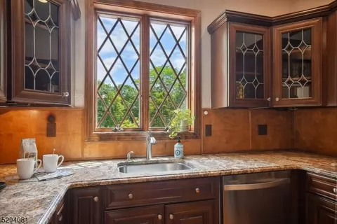 30 Blackburn Rd, Summit, NJ 07901 photo 15