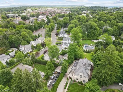 30 Blackburn Rd, Summit, NJ 07901 photo 48