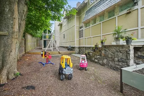 30 Blackburn Rd, Summit, NJ 07901 photo 37