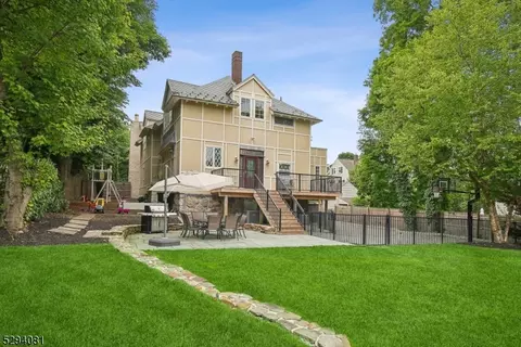 30 Blackburn Rd, Summit, NJ 07901 photo 36