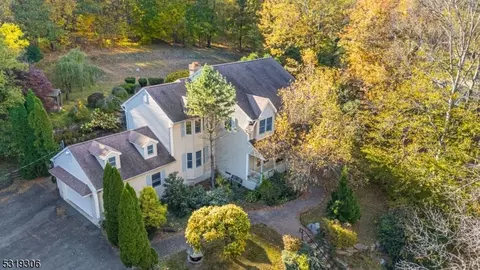 16 Ramsey Rd, Wantage, NJ 07461