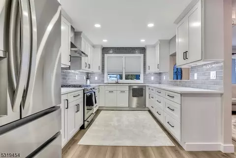41 Fayette Ave, Wayne, NJ 07470 photo 4
