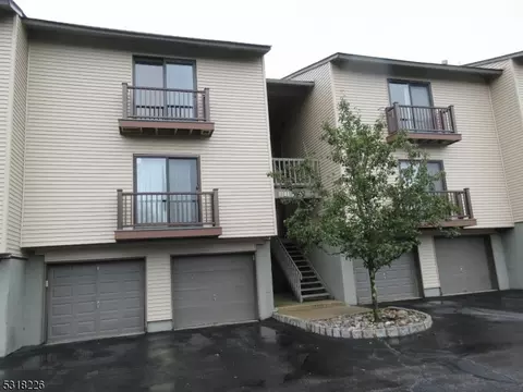 1706 Spruce Hills Dr #1706, Glen Gardner, NJ 08826