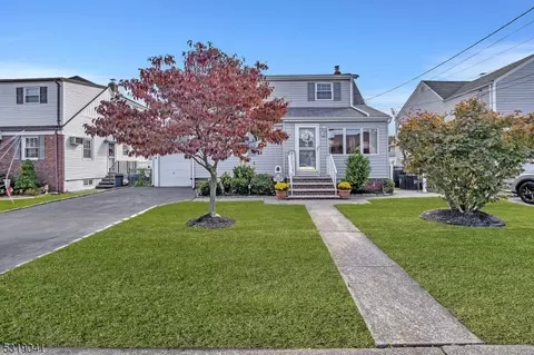 104 Palsa Ave, Elmwood Park, NJ 07407