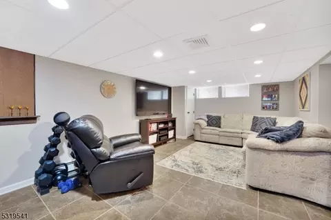 518 Prospect St, Nutley, NJ 07110 photo 30