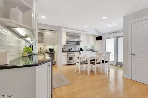518 Prospect St, Nutley, NJ 07110 photo 13