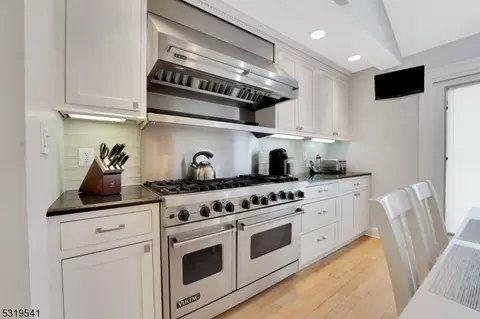 518 Prospect St, Nutley, NJ 07110 photo 11