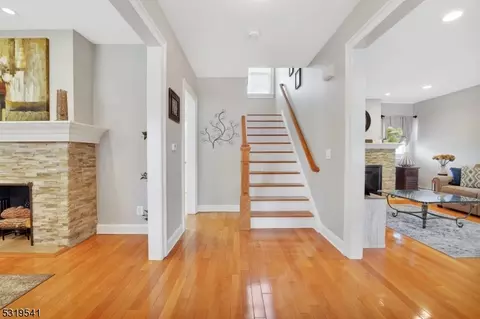 518 Prospect St, Nutley, NJ 07110 photo 4
