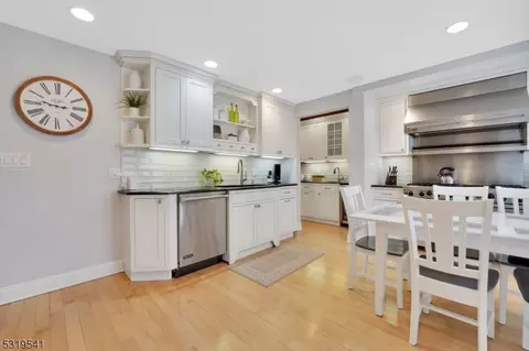 518 Prospect St, Nutley, NJ 07110 photo 15