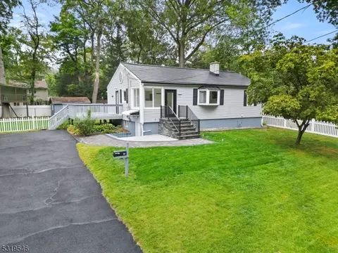 84 S Valley Rd, Lincoln Park, NJ 07035