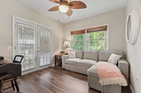 37 Chelsea Dr, Manchester Township, NJ 08759