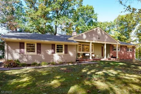 94 Johnson Dr, Montgomery, NJ 08502