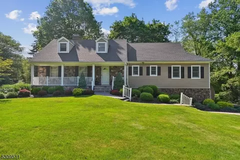 142 Annin Rd, Far Hills, NJ 07931