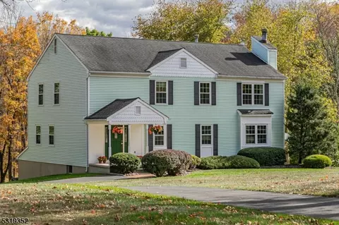17 Barrington Rd, Montgomery, NJ 08502