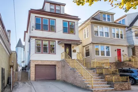 810 Kennedy Blvd, Bayonne, NJ 07002