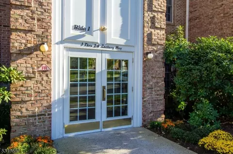 17 Zachary Way #17, Mount Arlington, NJ 07856