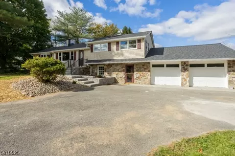 1185 Hope-bridge Ville Rd, Blairstown, NJ 07825