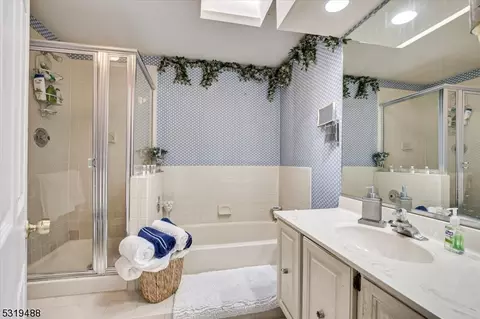 3405 Spring Brook Dr, Edison, NJ 08820 photo 32