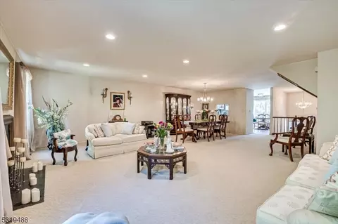 3405 Spring Brook Dr, Edison, NJ 08820 photo 17