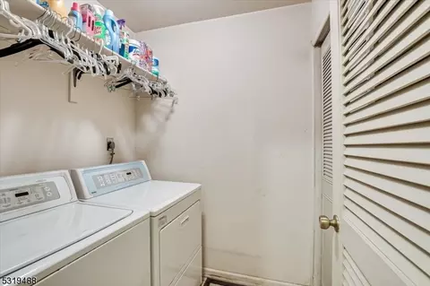 3405 Spring Brook Dr, Edison, NJ 08820 photo 44