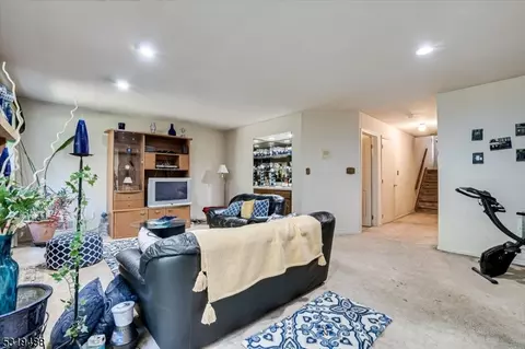 3405 Spring Brook Dr, Edison, NJ 08820 photo 41
