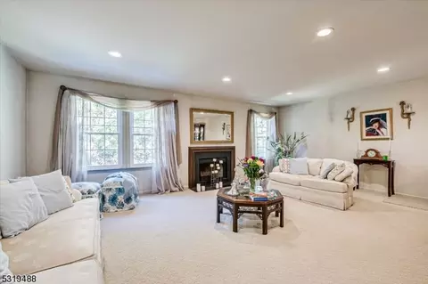 3405 Spring Brook Dr, Edison, NJ 08820 photo 16