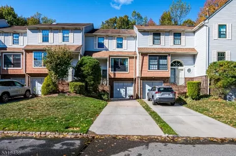 3405 Spring Brook Dr, Edison, NJ 08820